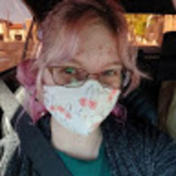 Meet your Posher, Kristen - Picture 1 of 1